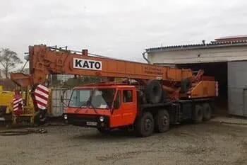 фото Автокран Грузоподъемность: 40 т Вылет стрелы: 35 м Тип проходимости: дорожный, по твердому грунту