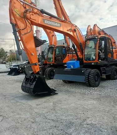 Фото №0 Аренда полноповоротного экскаватора Doosan DX190WA