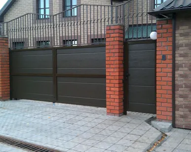 фото Ворота кованные распашные