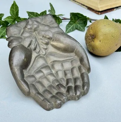 Фото №0 Мыльница ладони Будды 16 см латунь