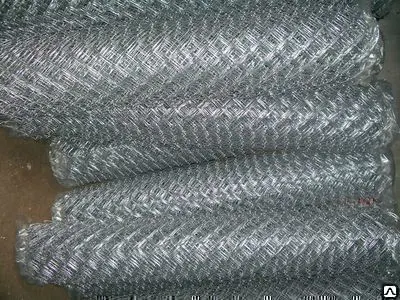 Фото №0 Сетка рабица 4,0 яч. 100х100 раскрой 1,5х10 м. светлая, оцинкованная.
в