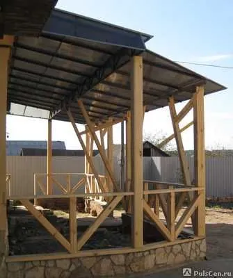 Фото №0 Навес на дом из поликарбоната