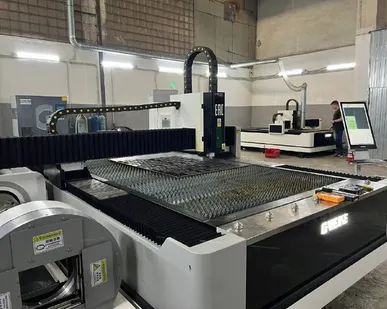 фото Лазерная резка металлических труб