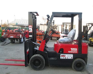 фото Вилочный погрузчик NISSAN NJ01A15