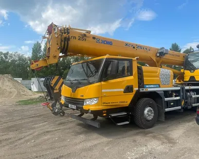 фото Кран автомобильный