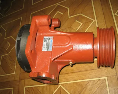 фото Водяной насос 612600060307 для Weichai WD615G.220