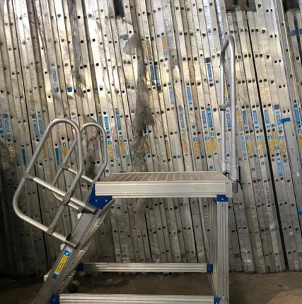 Фото №0 Лестницы, стремянки, вышки-туры в Щербинке