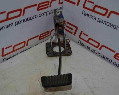 фото Педаль тормоза на Toyota Celsior 1UZ-FE