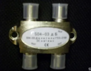 фото Спутниковый делитель на 3 ресивера