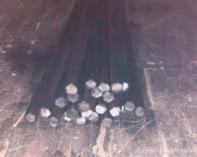 фото Шестигранник калиброванный 12 мм ст 09г2с ГОСТ 8560