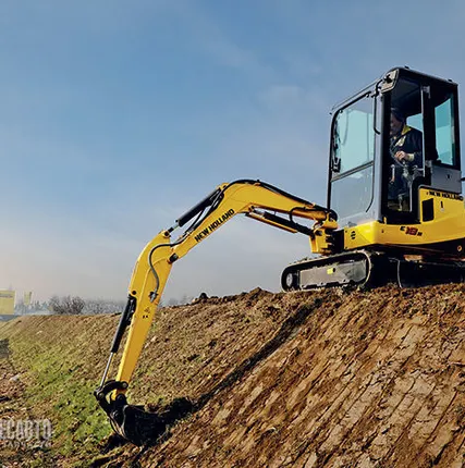 Фото №0 Мини-экскаваторы New Holland E18B