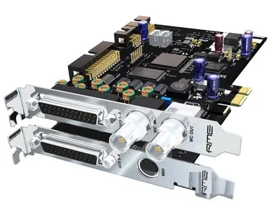 фото Внутренняя звуковая карта RME