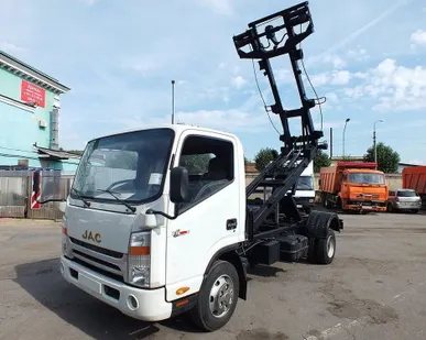 фото Мусоровоз на шасси JAC N75