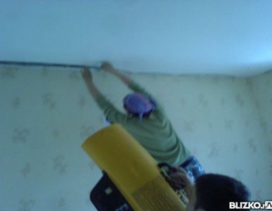 фото Полотно натяжного потолка