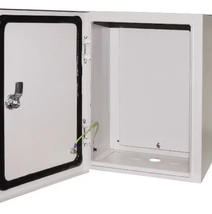 Фото №0 Щит распределительный с монтажной панелью