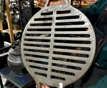 фото Чугунная решетка гриль 430/530/12 мм Россия