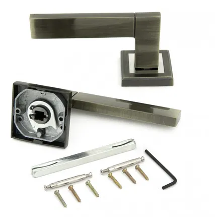 Фото №1 Ручка раздельная FZ 06 S квадратная АВ Античная бронза