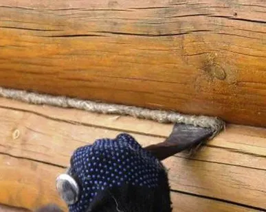 фото Пробивка стен (конопатка)