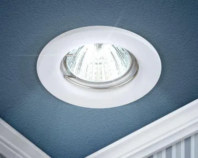 фото Светильник точечный ST1 WH 50Вт MR16 12В штампован. бел. ЭРА C0043797