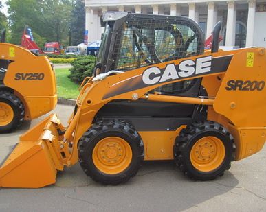 фото Мини погрузчик Case SR200
