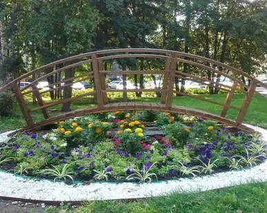 фото Мостик декоративный, по индивидуальным размерам