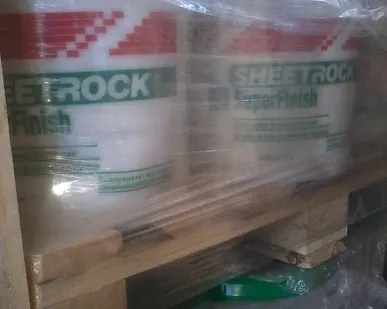 фото Шпатлевка "SHEETROCK"