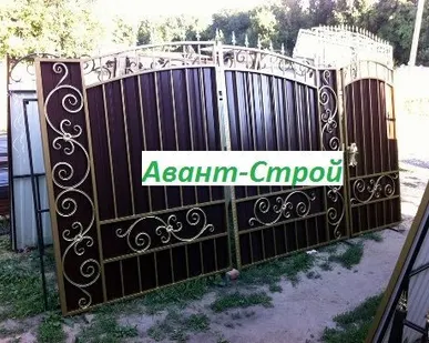 фото Кованные ворота шириной 330 см. Арт. 9(330)
