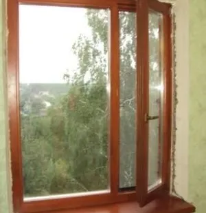 фото Деревянное окно тик