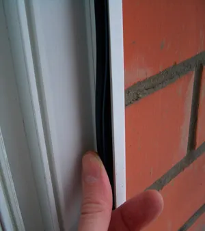 Фото №0 Замена уплотнительных резинок на окнах в Сочи