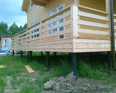 фото Ремонт свайного фундамента деревянного дома