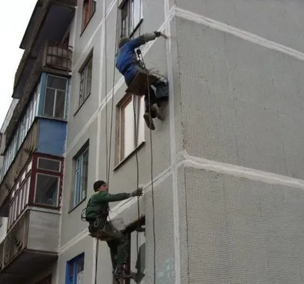 Фото №0 Обработка межпанельного шва специальным теплозащитным раствором