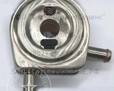 фото Масляный охладитель 1С010-37010 на KUBOTA V3300