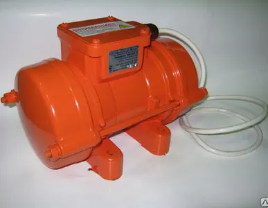 фото Поверхностные вибраторы ИВ-99Е 220В 0.25кВт 3000об/мин