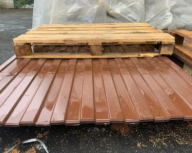 фото Профлист заборный С-8 коричневый, высота 1,5 метра