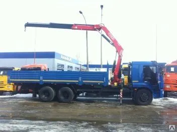 фото Грузовой самосвал с КМУ