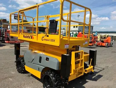 фото Аренда ножничного дизельного подъемника Haulotte Compact 12 DX