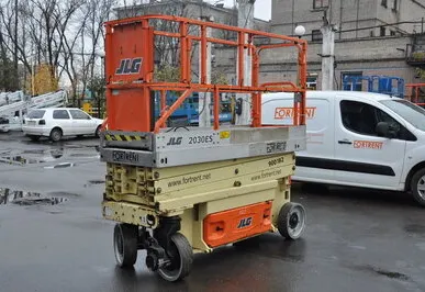 фото Ножничные электрические подъемники JLG 2030ES в аренду