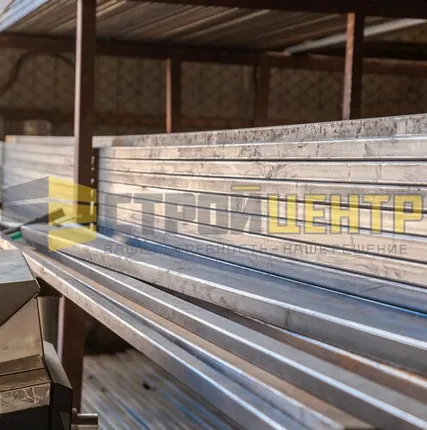 Фото №0 Профильная труба 40*20*1,5