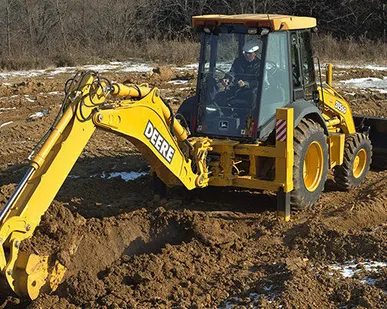 фото Экскаватор погрузчик John Deere 315 Экскаватор-погрузчик новый