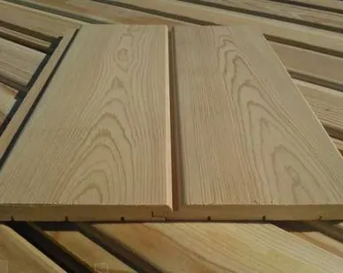 фото Евровагонка лиственница шаг 0.5мм сорт С 90 мм