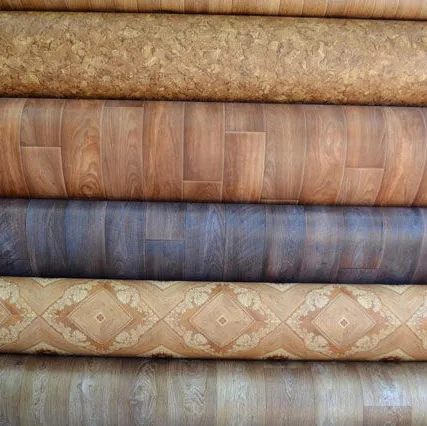 Фото №0 Настилка линолеума на клей