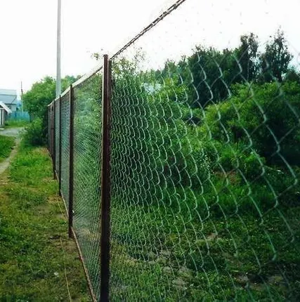 Фото №0 Забор из сетки-рабицы высота 1,5 м.