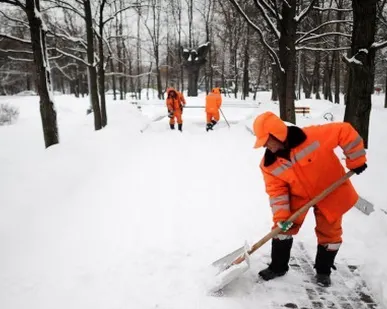 фото Уборка снега