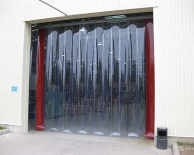 фото ПВХ завеса морозоустойчивая прозрачная гладкая 2х200