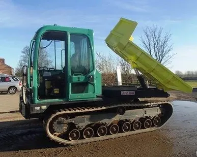 фото Гусеничный самосвал Yanmar C50 арендас оператором
