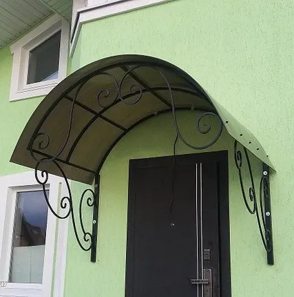 Фото №0 Козырек над крыльцом