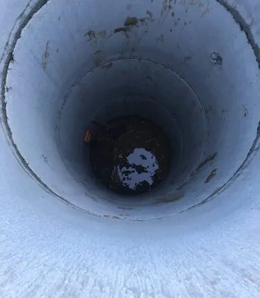 Фото №0 Рытьё колодца из железобетонных колец