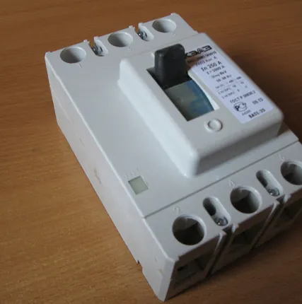 Фото №0 Автоматический выключатель ВА 5135 (разный тип исполнения) 100А
в