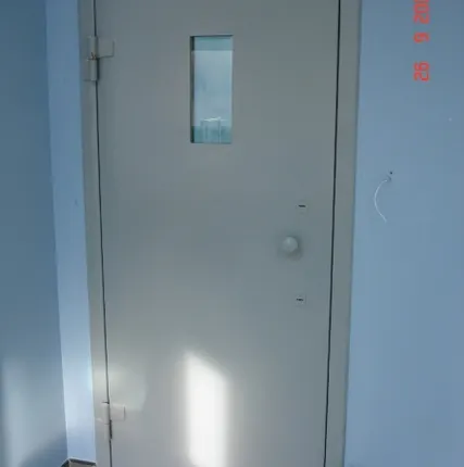 Фото №0 Дверь защитная II класса устойчивости к взлому и 3 класса по пулестойкости ДВЗ-2 (со стеклом)  