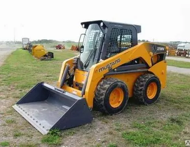фото Минипогрузчик с бортовым поворотом MUSTANG 2700V